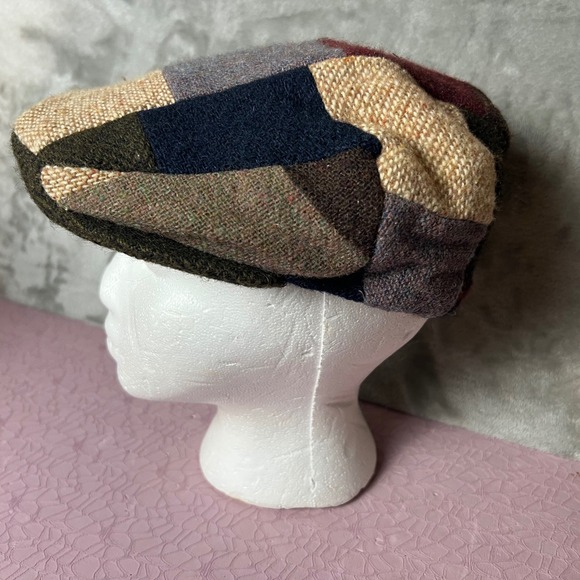 Hats of Ireland Donegal Tweed Patchwork Flat Cap Made in Ireland 100 Pure Wool - Picture 3 of 6